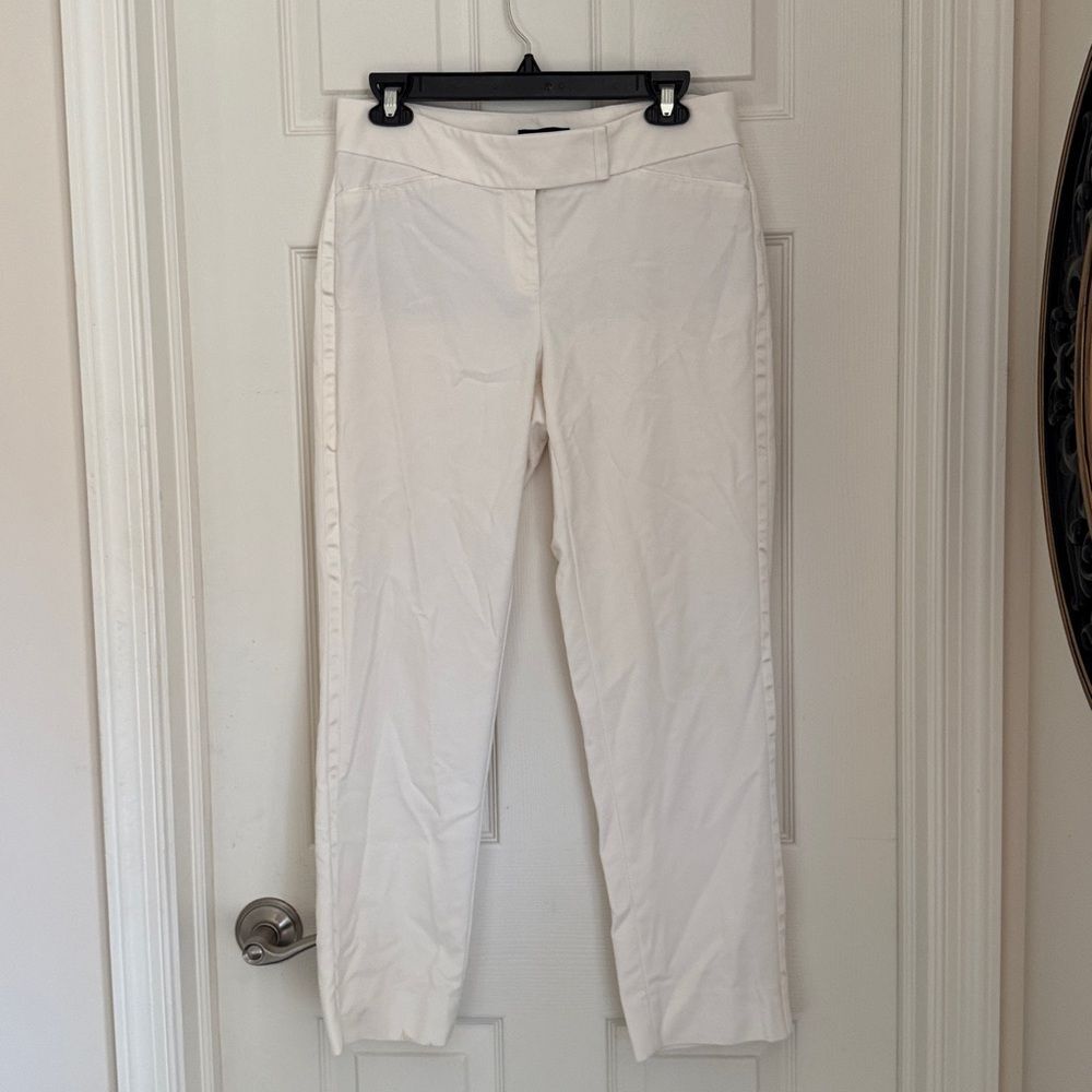 White House black market cream slim ankle 6R pants